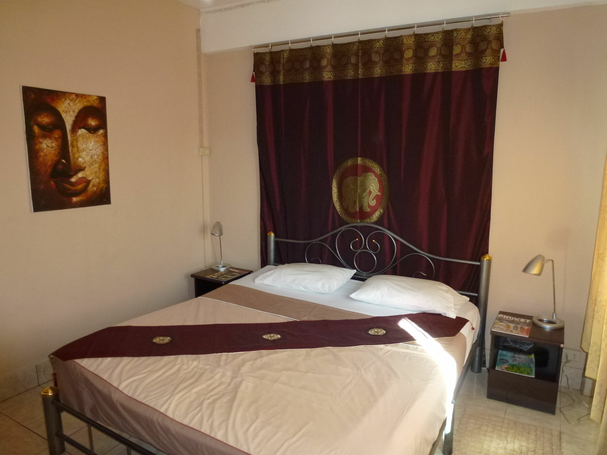 Bellmans Restaurant & Guesthouse Karon Luaran gambar
